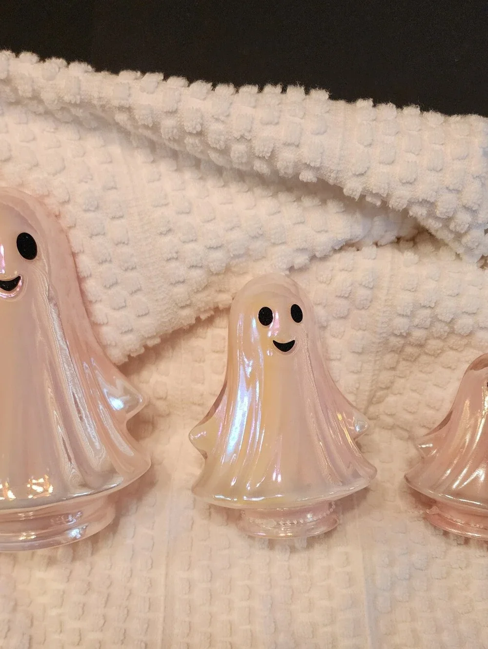 New, Set of 3 Ghost, Lite Pearl Pinkish Ceramic, Very Cute, Shimmery Iridescent